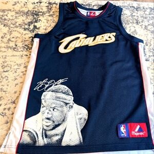Majestic NBA Cleveland Cavaliers Lebron James #23 Jersey Size Youth 14/16